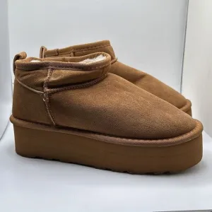 CUSHIONAIRE Women's Genuine Suede pull on platform boot  Memory Foam 9 CHESTNUT