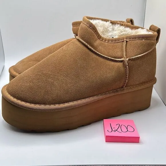 CUSHIONAIRE Women's Genuine Suede pull on platform boot  Memory Foam 9 CHESTNUT