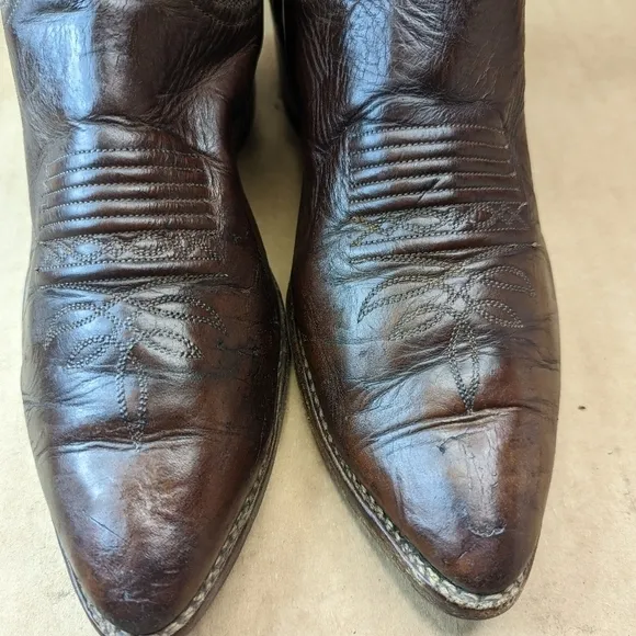 Dan Post boots men's size 9.5D brown distressed leather Western cowboy boots. Pu