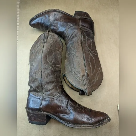 Dan Post boots men's size 9.5D brown distressed leather Western cowboy boots. Pu