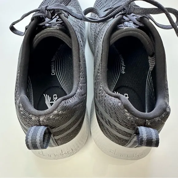 Dansko Sky Lightweight Sneakers Arch Support Comfort Shoes Women’s 38/US 7.5-8