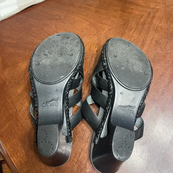 Dansko Tory leather cutout clogs sandals  heels strappy mules