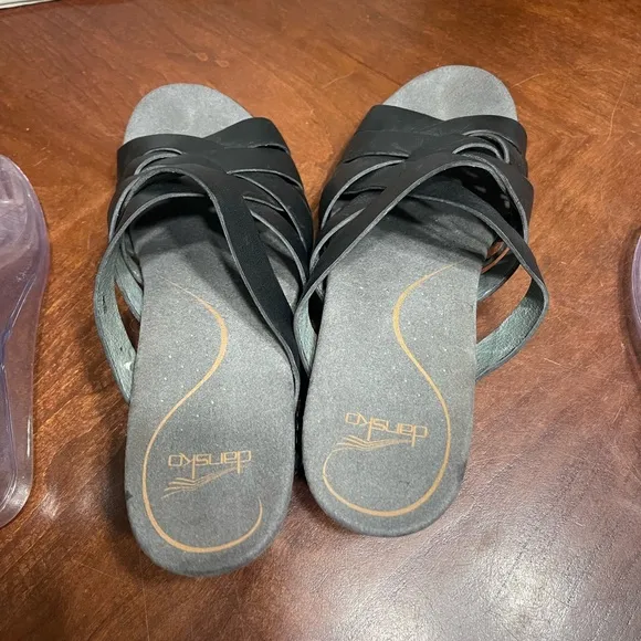 Dansko Tory leather cutout clogs sandals  heels strappy mules