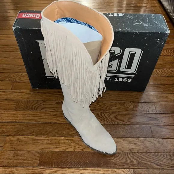 Dingo Hassie Suede Fringe Western Boots Sand (Cream) Women’s Size 8.5