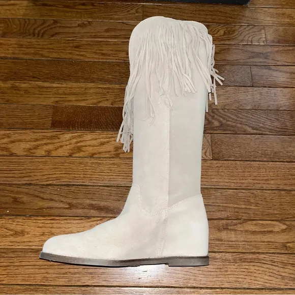 Dingo Hassie Suede Fringe Western Boots Sand (Cream) Women’s Size 8.5