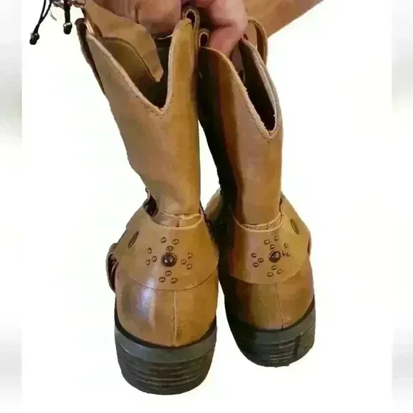 Dingo Women's Tan Silverada Western Boots - Medium Toe 8.5