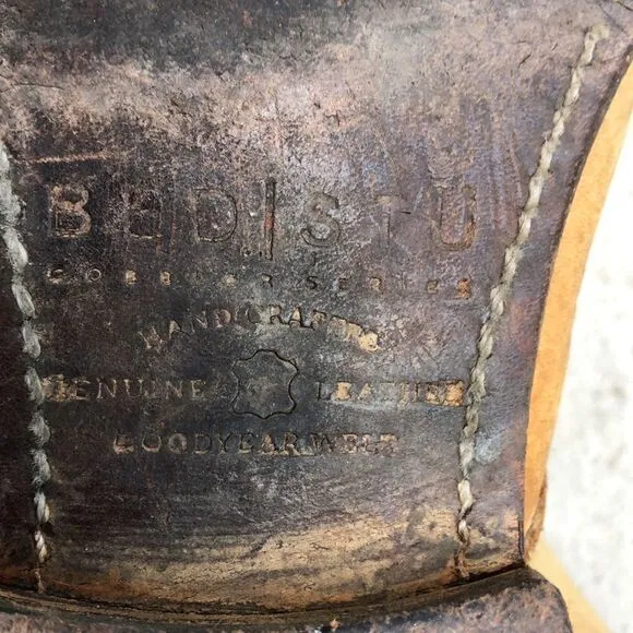 Distressed Bed/Stu boots