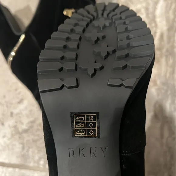 DKNY Lenni Lace-Up Ankle Boots, Oiled Suede Black Size 11 New in Box Retail $189