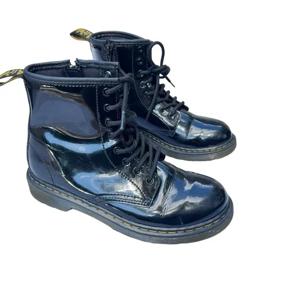 Doc Dr  Martens kids patent leather boots 36 5 L
