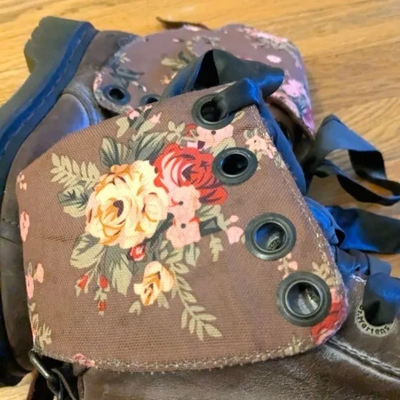 Doc Martens Vintage 90s Distressed Look Floral Foldover Satin Ribbon Shoestring