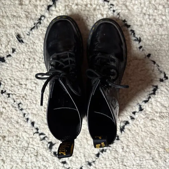 Doc Martens women's 7 black patent laceup combat boots casual festival goth punk
