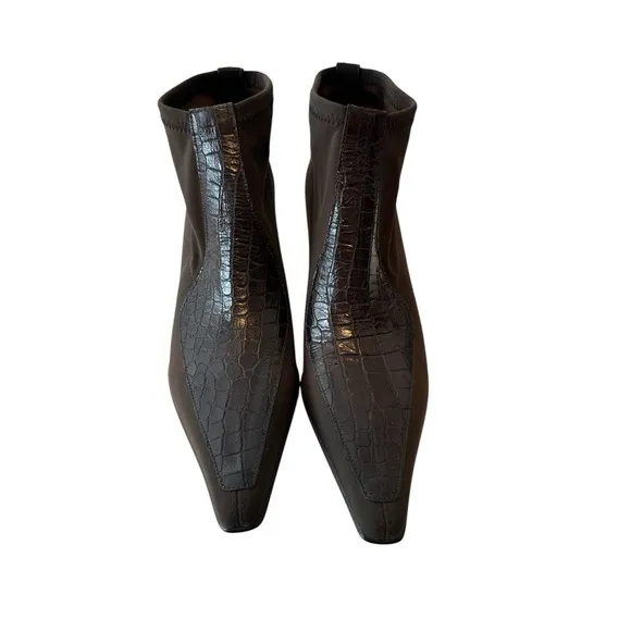 DONALD J PLINER Boots Heels Women's Size 7 Brown Leather Pointed Toe Ankle NWOB