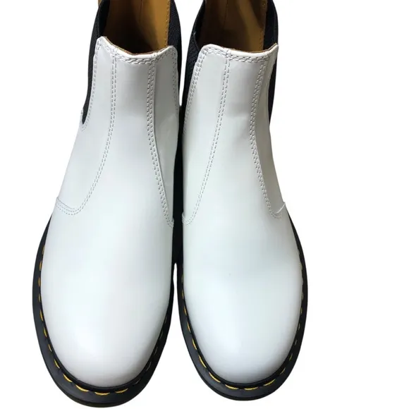 Dr. Martens 2976 Docs White Smooth Leather Chelsea Boots NEW Sz 10 W 9M Combat
