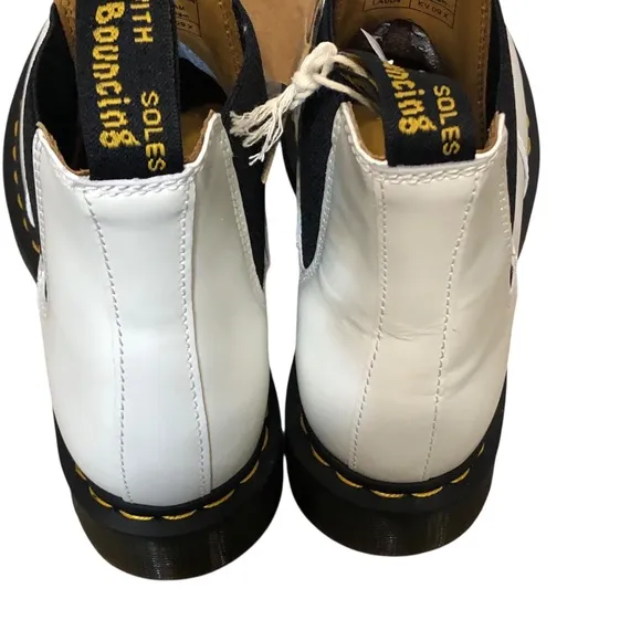 Dr. Martens 2976 Docs White Smooth Leather Chelsea Boots NEW Sz 10 W 9M Combat