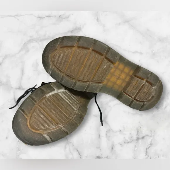 Dr. Martens COMBS POLY CASUAL BOOTS