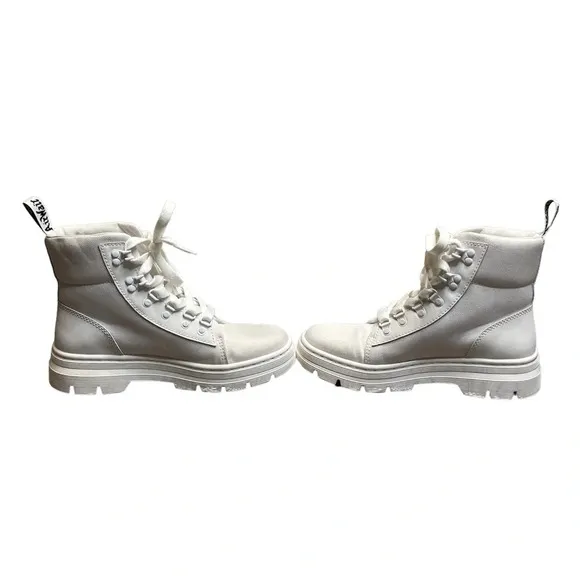 Dr. Martens Combs Women’s Poly Casual Boots White Size 8
