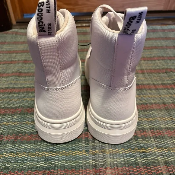 Dr. Martens Combs Women's Poly Casual Boots White Size 9