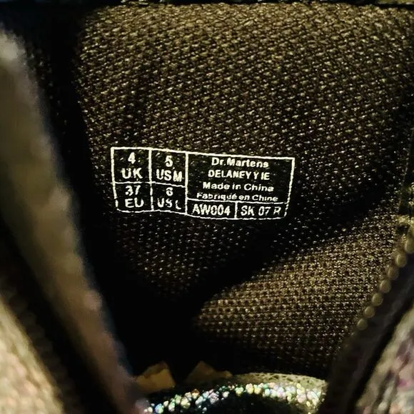 Dr. Martens Delaney YIE Boots Women's 6 Cosmic Glitter Combat Doc Sparkly Zip Up
