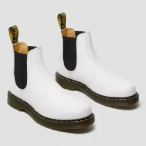 Dr Martens Dorrian Chelsea White Leather  Pull On Platform Air Wair Boots W 11