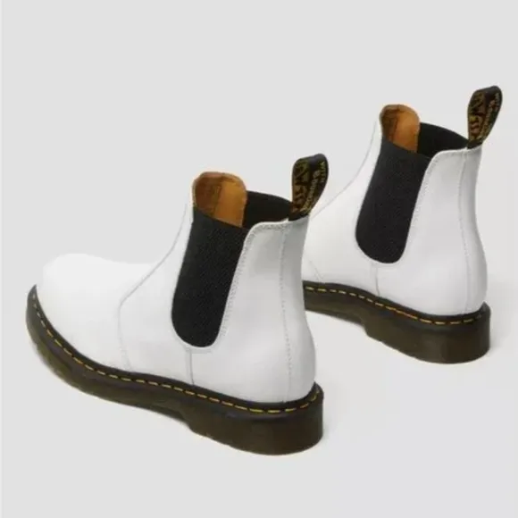 Dr Martens Dorrian Chelsea White Leather  Pull On Platform Air Wair Boots W 11