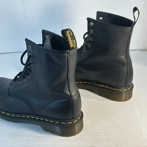 Dr. Martens L-size 8 Black Boots