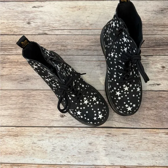 Dr. Martens Pascal Star Suede Lace Up Boots