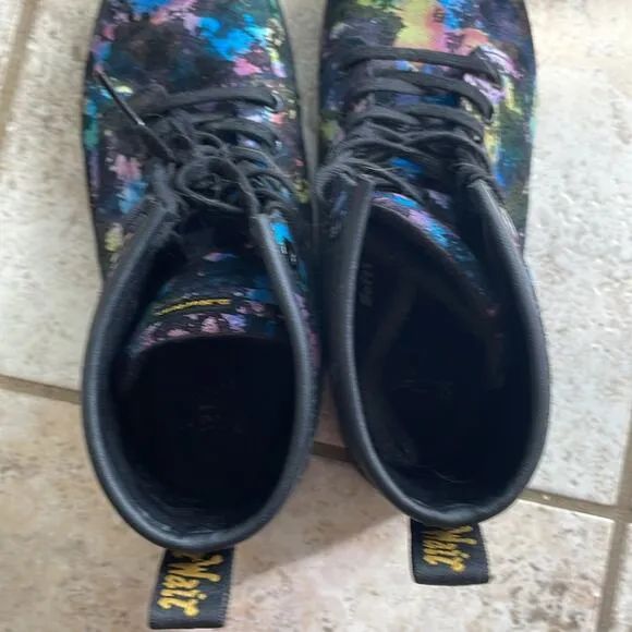 Dr. Martens Sheridan Women's Confetti Suede Casual Boots Black