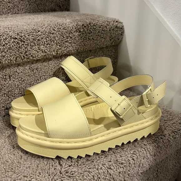 Dr martens Voss Mono Chalk Sandals Size 10