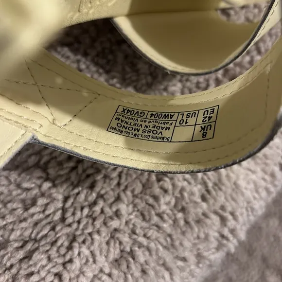Dr martens Voss Mono Chalk Sandals Size 10