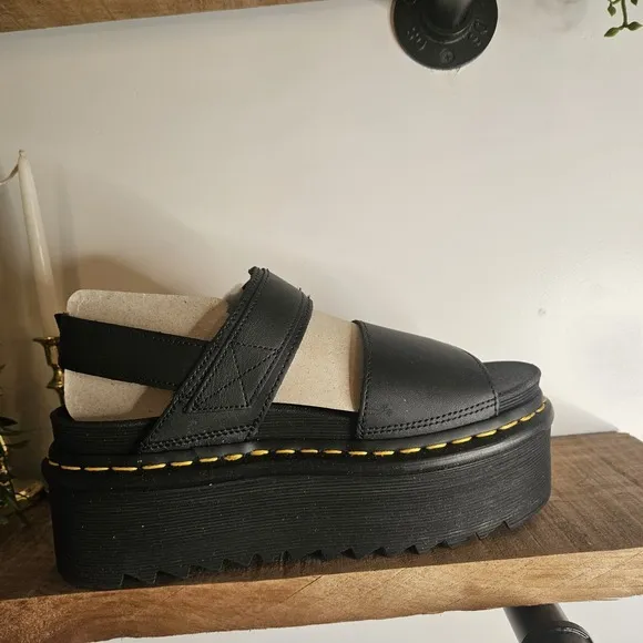 Dr. Martens Voss Quad Black Hydro Leather Platform Doc Sandals - Women's Size 7