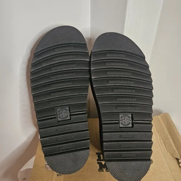 Dr. Martens Voss Quad Black Hydro Leather Platform Doc Sandals - Women's Size 7