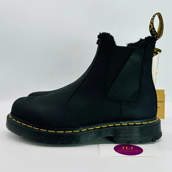 Dr. Martens Women's 2976 WG Black Outlaw Leather WinterGrip Chelsea Boots Size 8