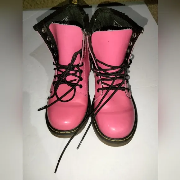 Dr. Martens Youth (Size 3) Girl's Hot Pink Leather Upper Lace Up Delaney Boots