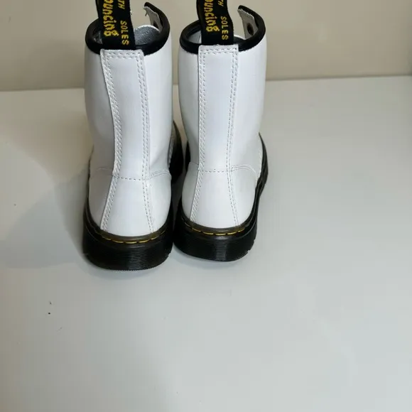 Dr. Martens Zavala 8-Eyelet Combat Boot, NWOT size 7