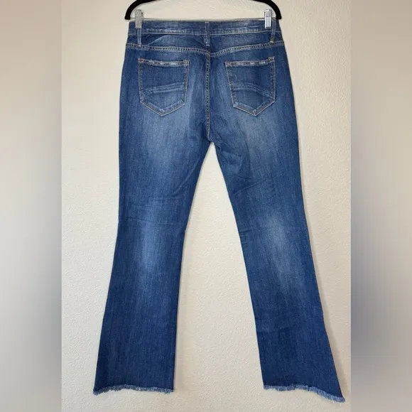 Driftwood   Anthropologie Eva Floral Embroidered Mid Rise Flare Jeans Size 32