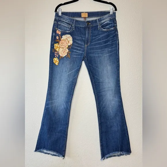 Driftwood   Anthropologie Eva Floral Embroidered Mid Rise Flare Jeans Size 32