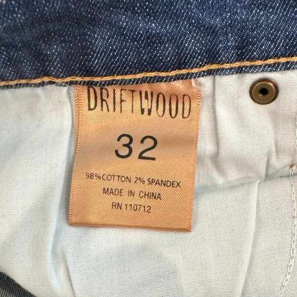 Driftwood   Anthropologie Eva Floral Embroidered Mid Rise Flare Jeans Size 32