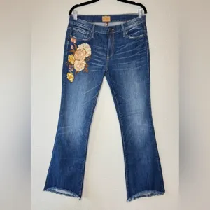 Driftwood   Anthropologie Eva Floral Embroidered Mid Rise Flare Jeans Size 32