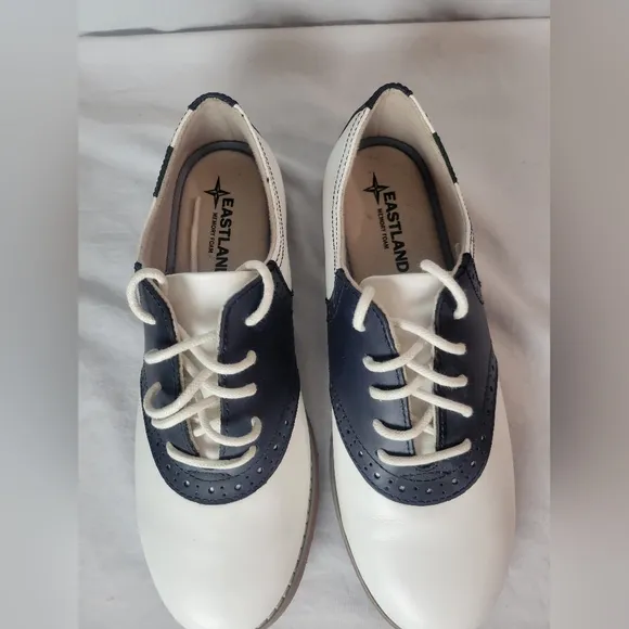 Eastland Women's Sadie Saddle Shoes White Navy Leather Oxfords Size 6.5