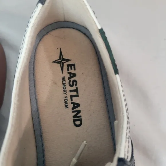 Eastland Women's Sadie Saddle Shoes White Navy Leather Oxfords Size 6.5