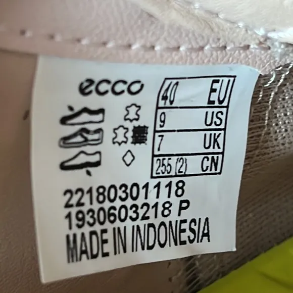 ECCO Flexure T cap leather sneaker
