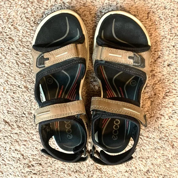 ECCO Offroad Nubuck Outdoor Sandals Hiking Camping Cream Black Tan Size 7