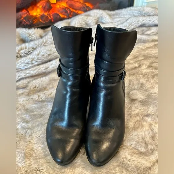 ECCO Women's Black Leather Ankle Boots