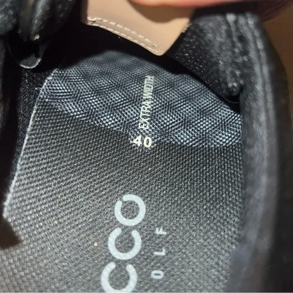 Ecco Womens Size 9W Golf Shoe Black Leather Lace Up Sneaker Spikeless Sneaker