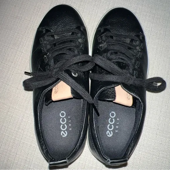 Ecco Womens Size 9W Golf Shoe Black Leather Lace Up Sneaker Spikeless Sneaker