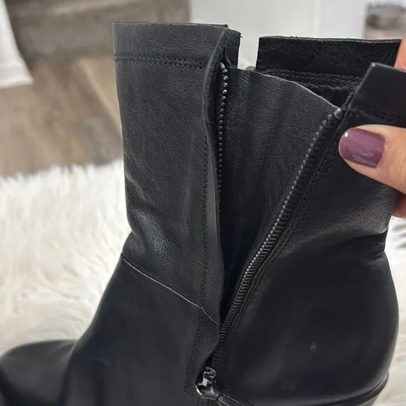 Ecco Women's Black Leather Ankle Boots Size 41