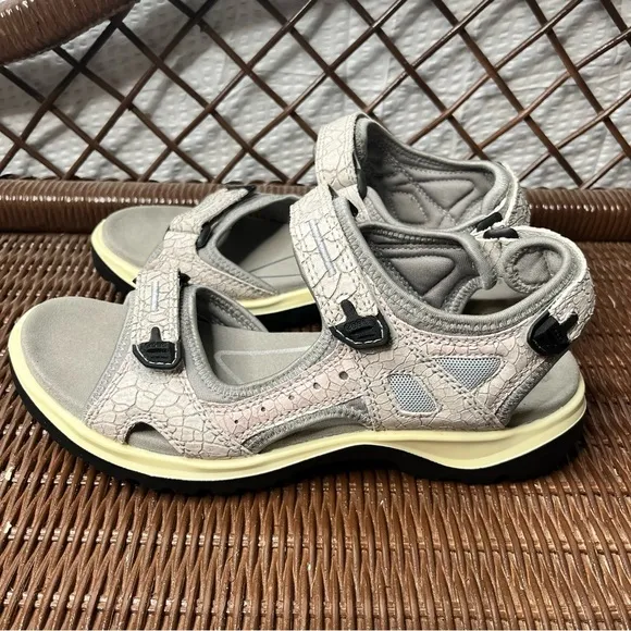 ECCO Yucatán Adjustable Strap Hiking Sandals Size 10