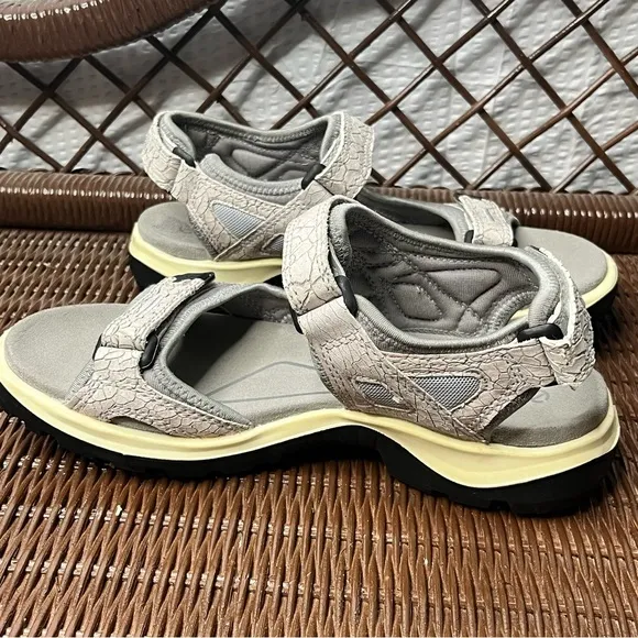ECCO Yucatán Adjustable Strap Hiking Sandals Size 10