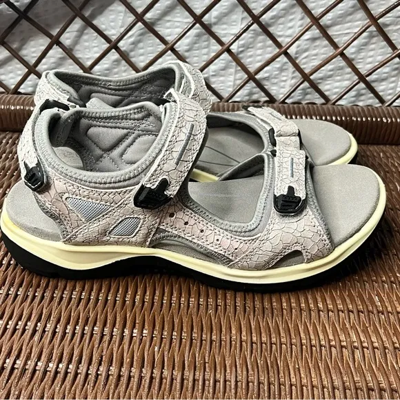 ECCO Yucatán Adjustable Strap Hiking Sandals Size 10