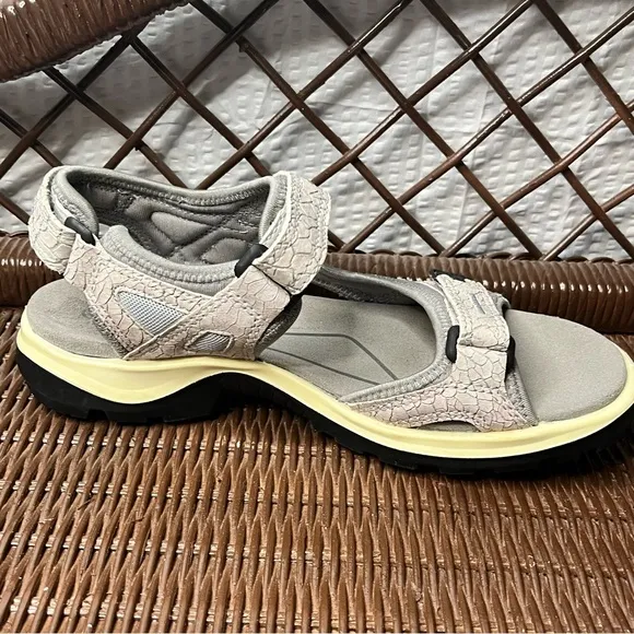 ECCO Yucatán Adjustable Strap Hiking Sandals Size 10